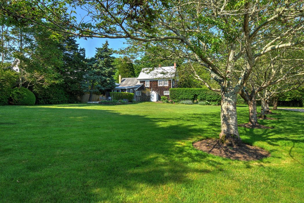 24 Atlantic Avenue, Amagansett, NY 11930 Sotheby's International