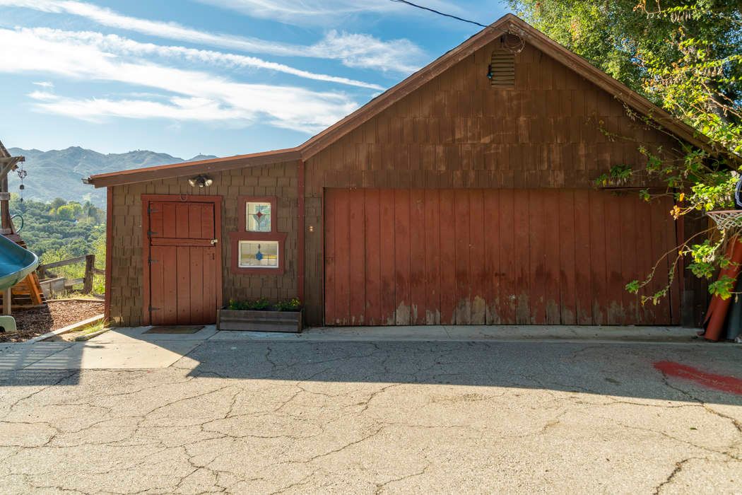 20756 Hillside Dr Topanga, CA 90290