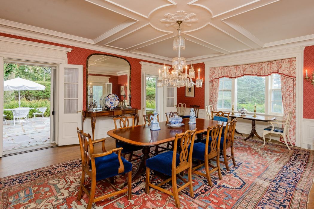 217 Rose Hill Road, Water Mill, NY 11975 Sotheby's International