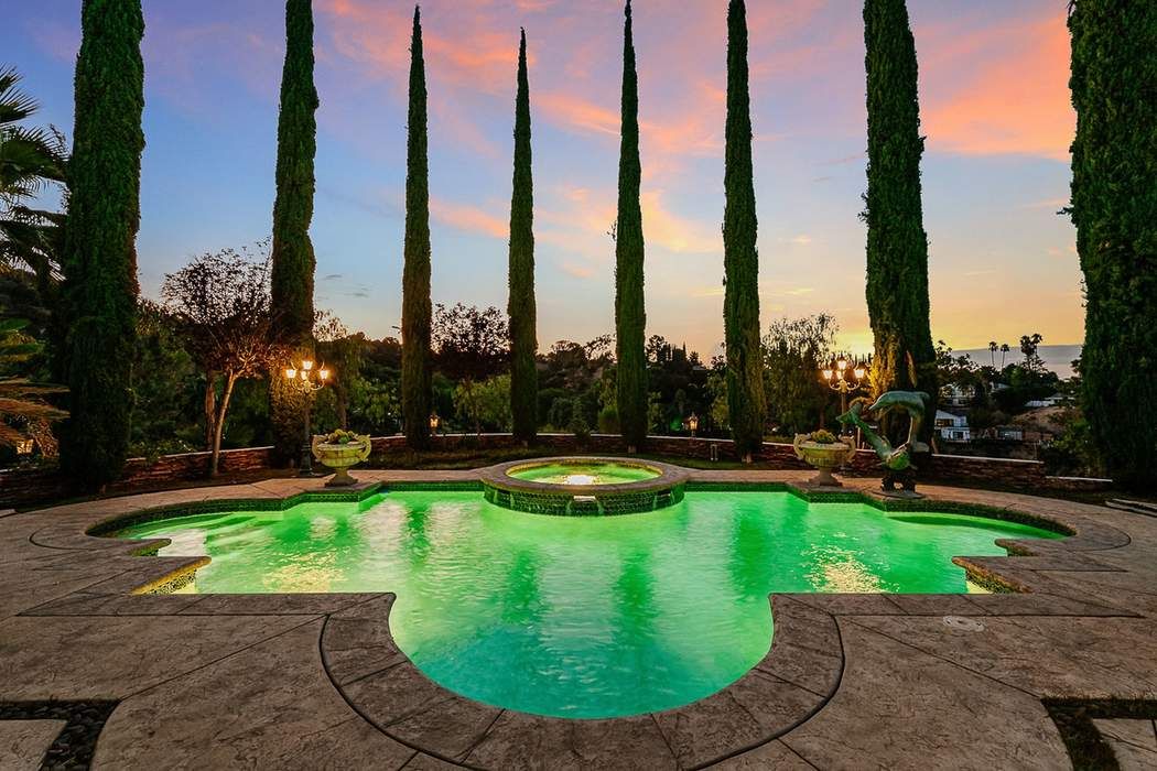 16980 Escalon Drive, Encino, CA 91436 Sotheby's International Realty