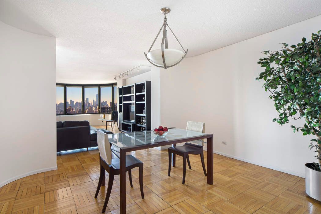 330 East 38th Street 38q New York Ny Sotheby S International Realty Inc