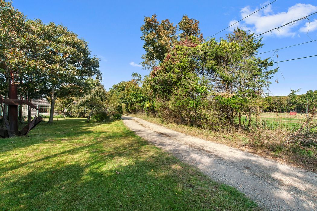 777 Springs Fireplace Road East Hampton Ny 11937 Sotheby S