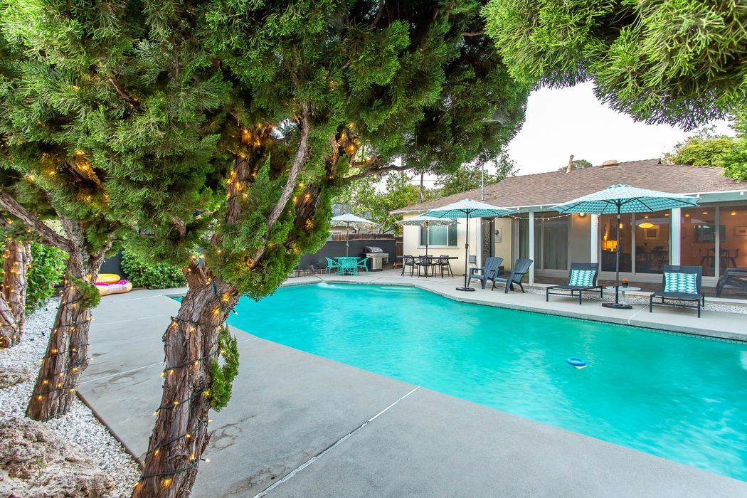5009 Topanga Canyon Boulevard, Woodland Hills, CA 91364 Sotheby's