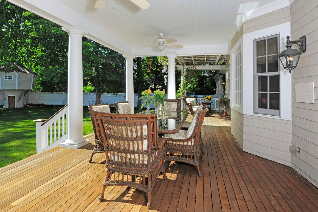 55 Park Avenue, Old Greenwich, CT 06870 Sotheby's International