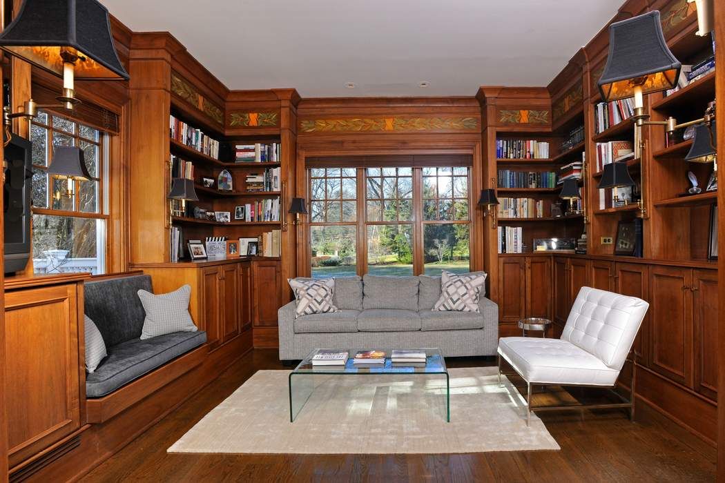 11 Laurel Lane, Greenwich, CT 06830 Sotheby's International Realty, Inc.