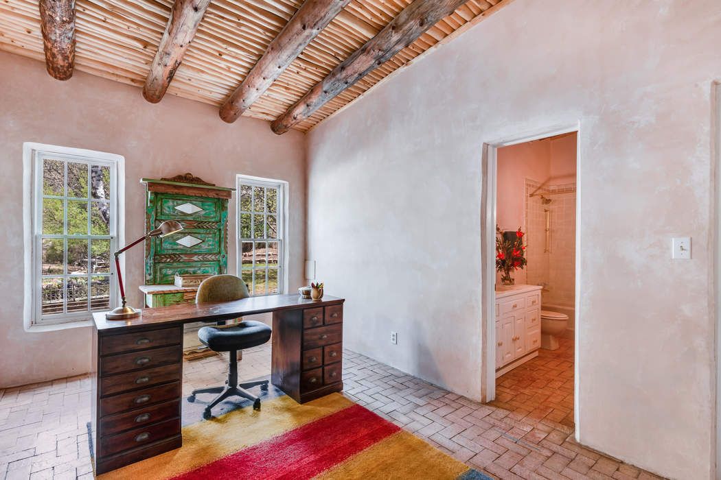3 Tesuque Meadow, Santa Fe, NM 87506 Sotheby's International Realty, Inc.