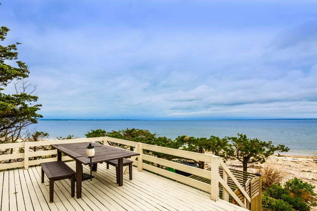 231 Gerard Drive, East Hampton, NY 11937 Sotheby's International