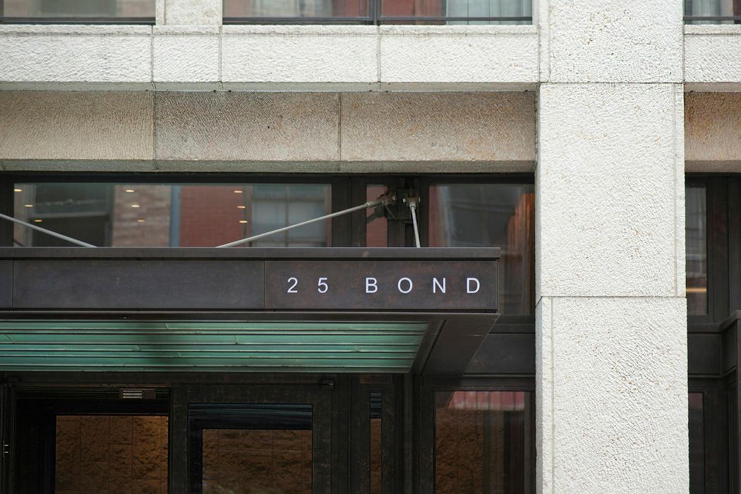 25 Bond Street, 2W New York, NY 10012 Sotheby's International Realty