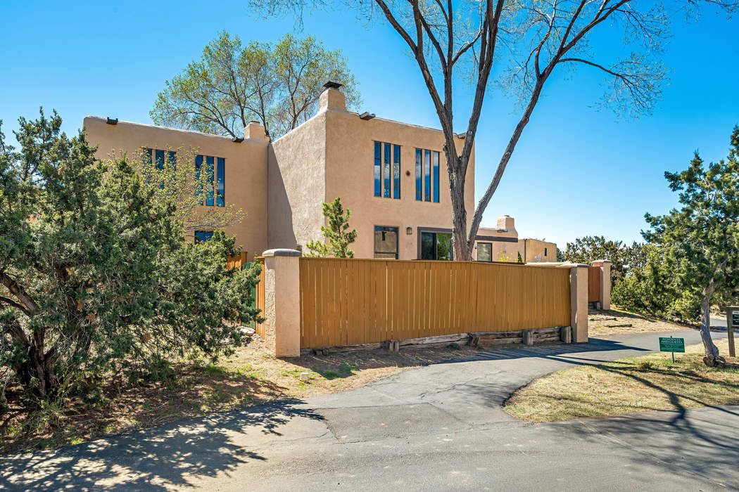 3142 Plaza Blanca, Santa Fe, NM 87507 Sotheby's International Realty
