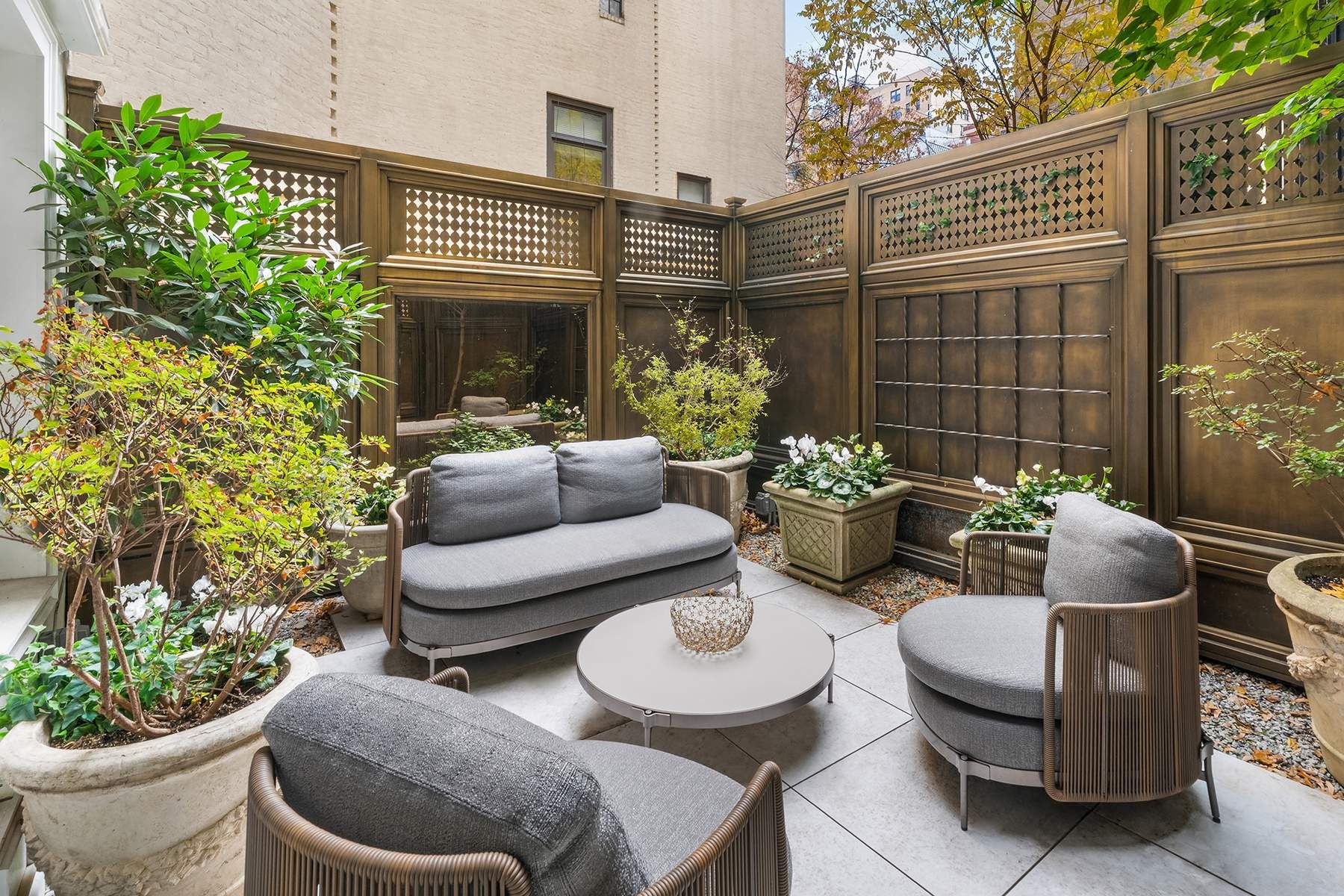 41 Riverside Drive, New York, NY 10023
