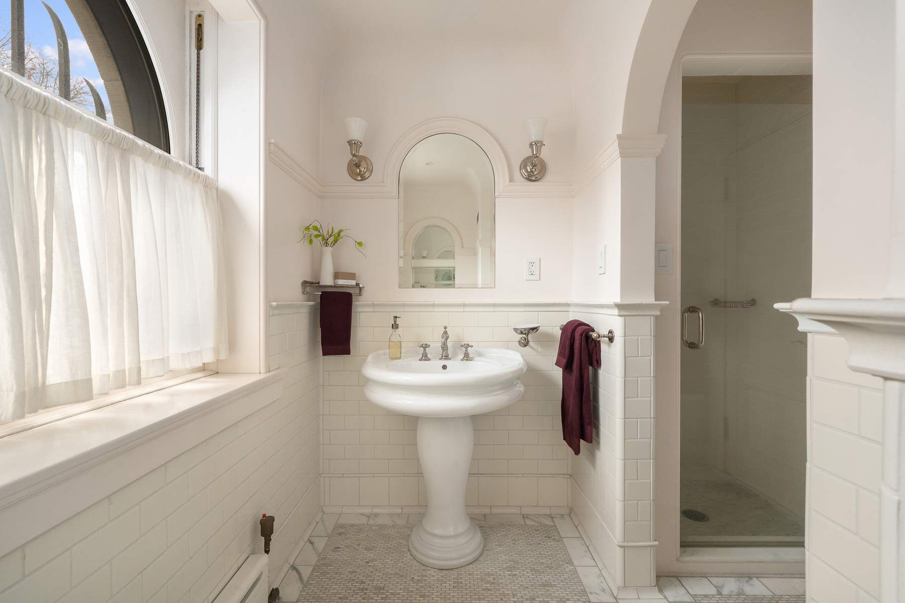 41 Riverside Drive, New York, NY 10023