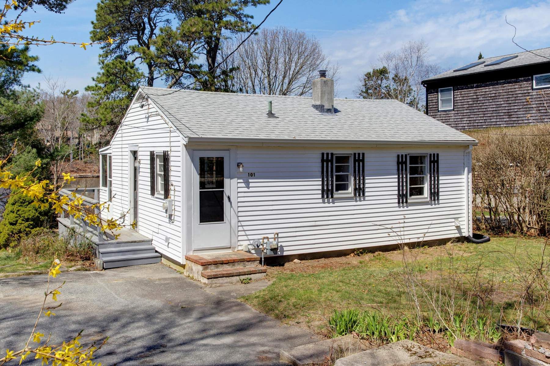 101 Shorewood Drive, East Falmouth, MA 02536