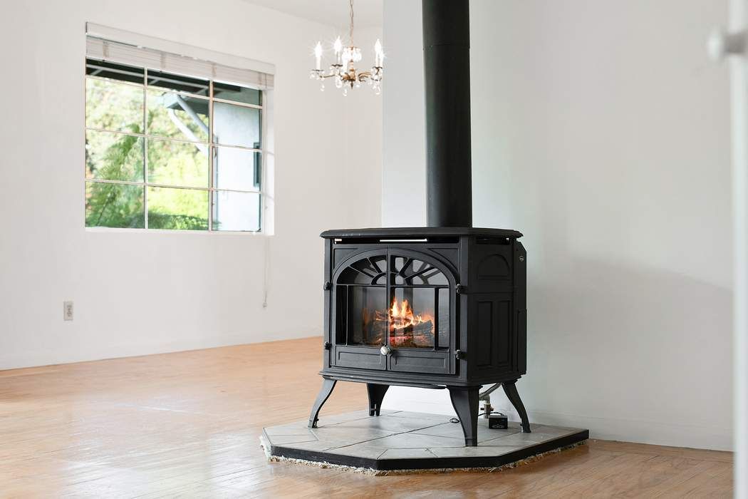 413 Rosalie Drive, Sonoma, CA 95476