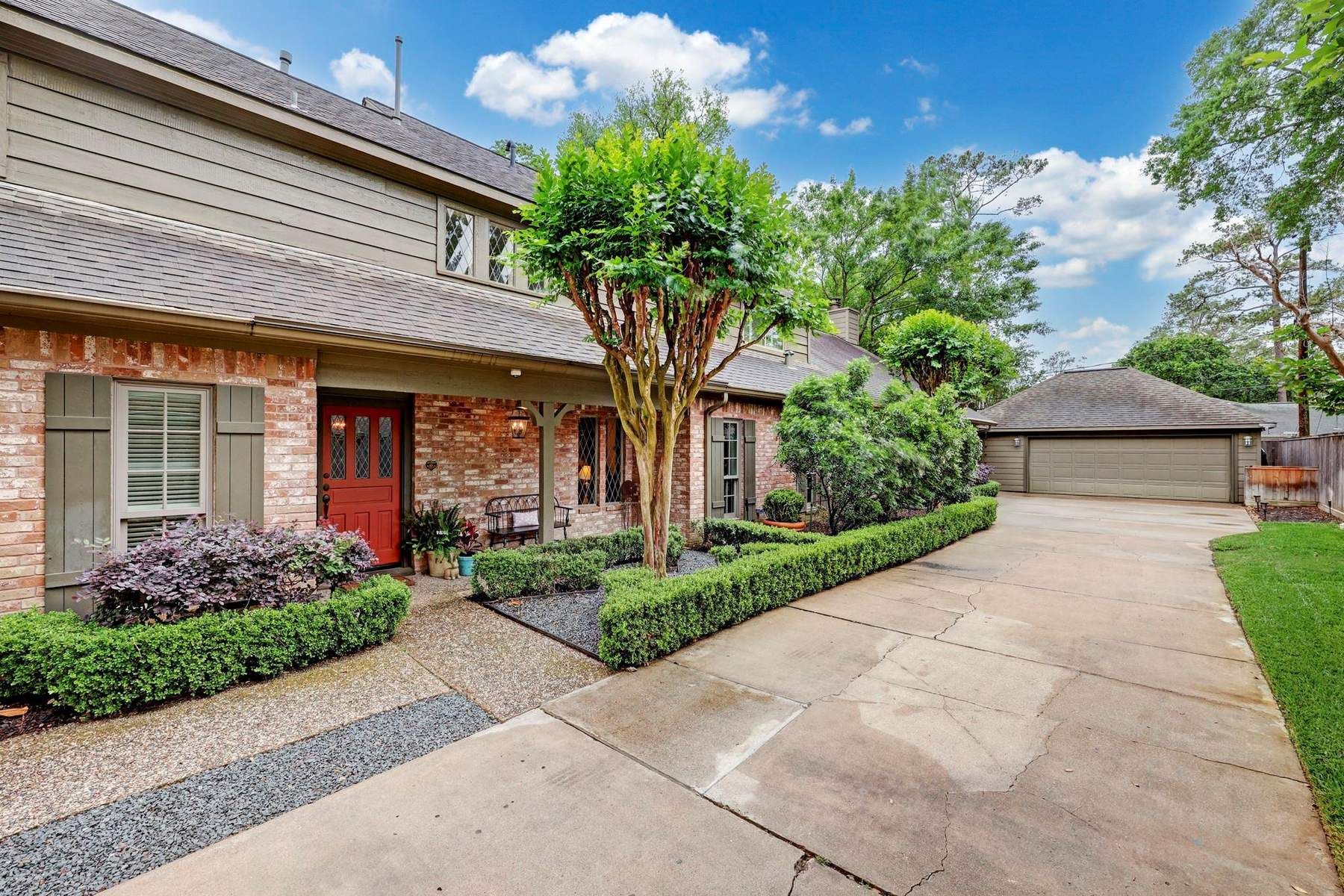 10027 Briar Drive, Houston, TX 77042