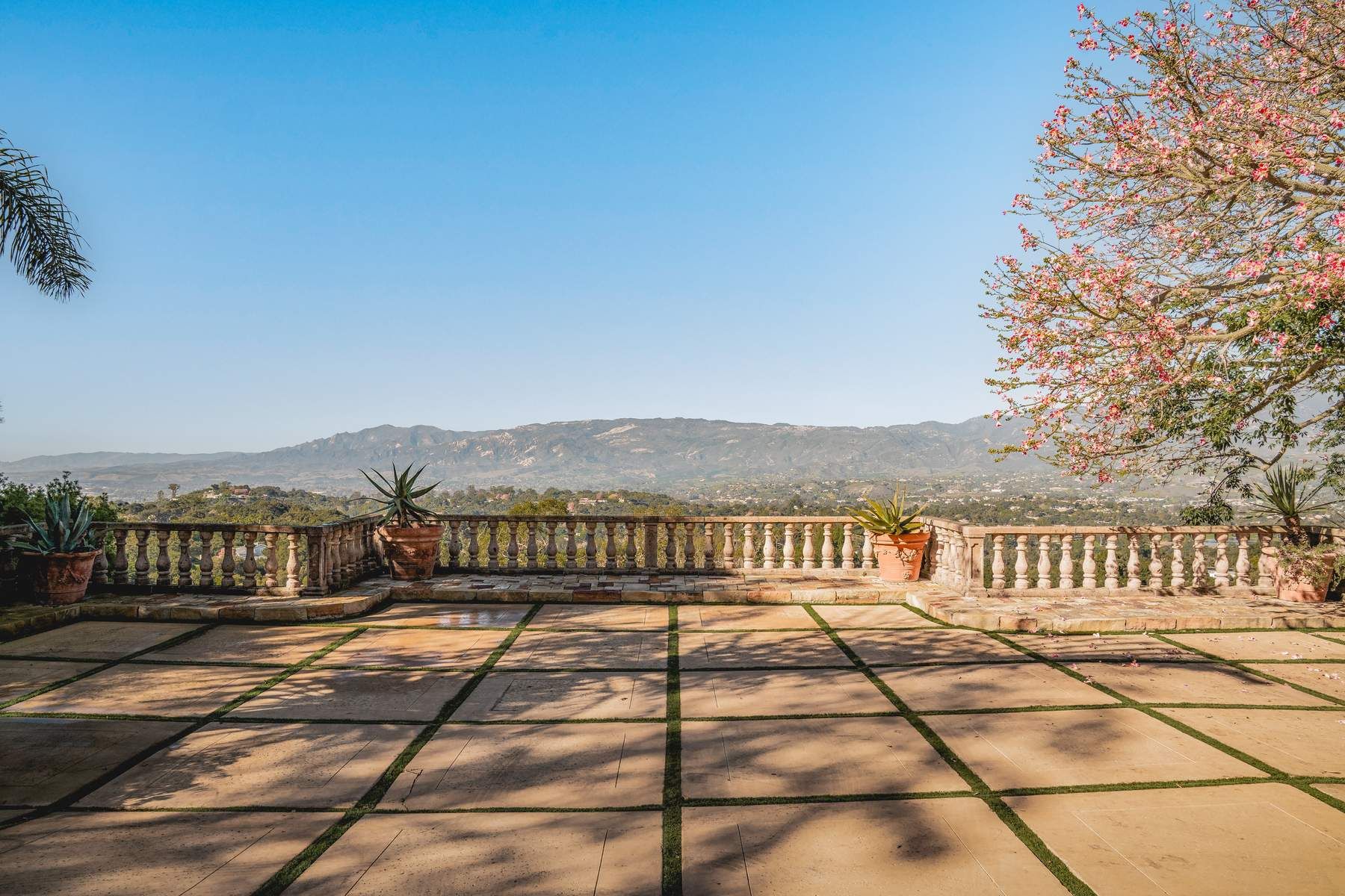 4020 Cuervo Avenue, Hope Ranch, CA 93110