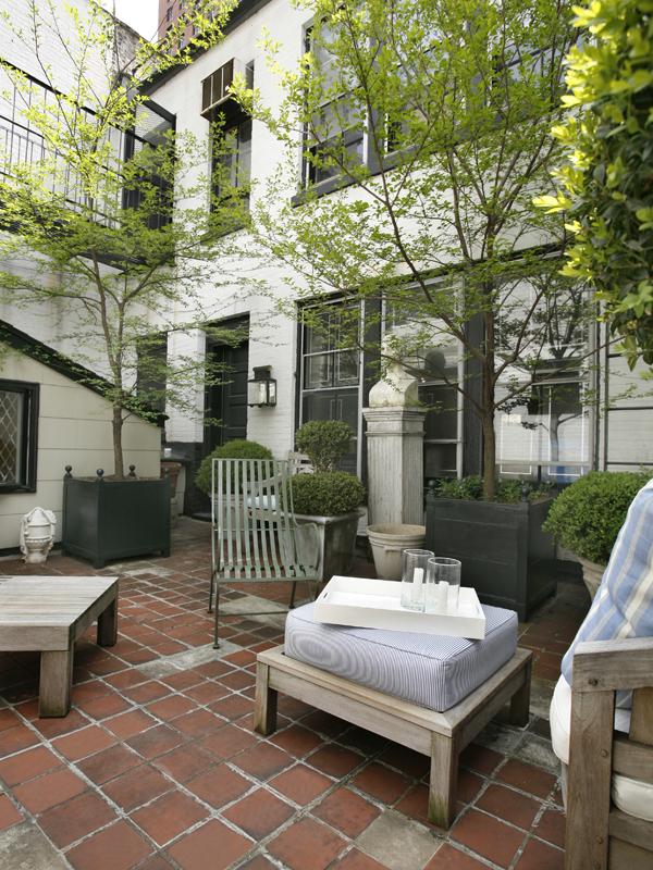 165 East 70th Street New York, New York, United States