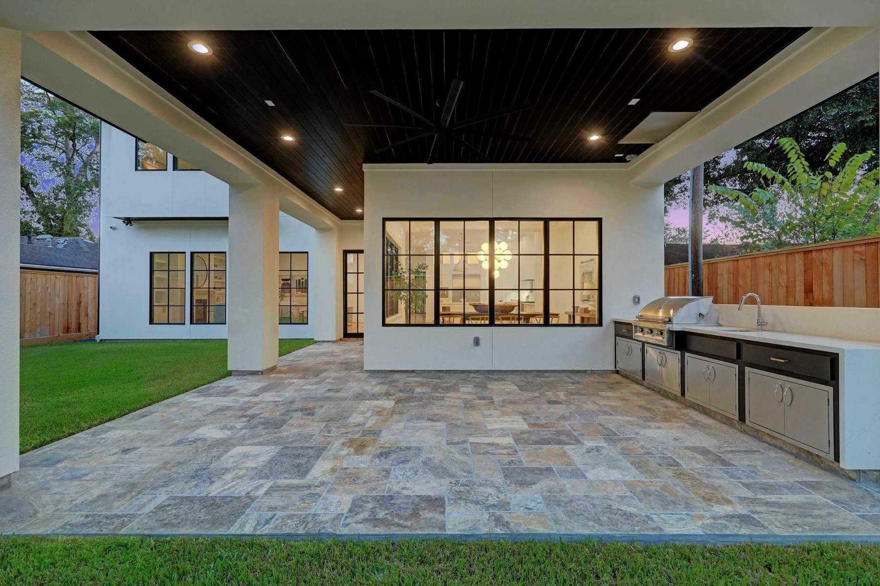 1638 Latexo Drive, Houston, TX 77018