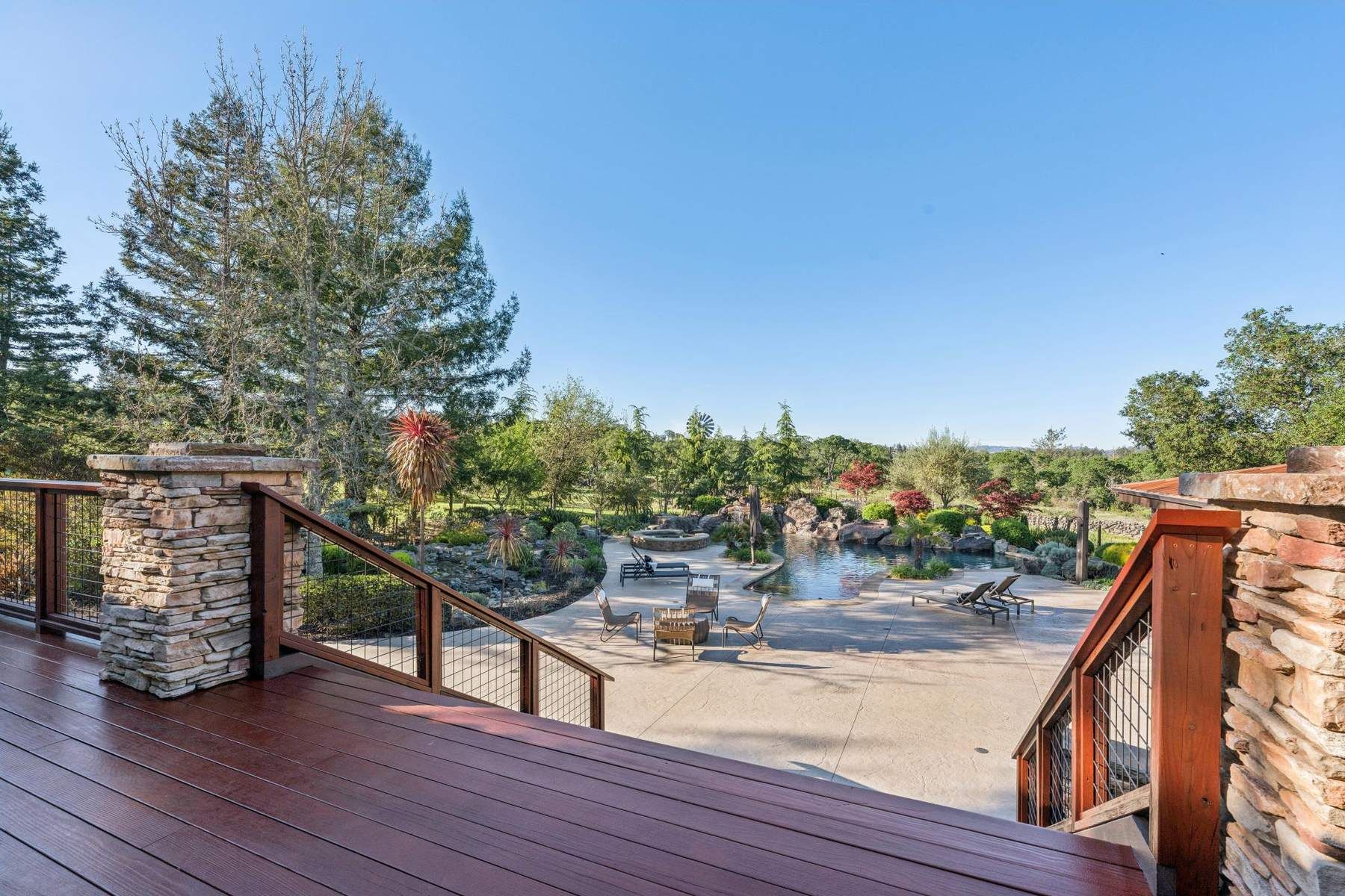 2575 Bennett Ridge Road, Santa Rosa, CA 95404